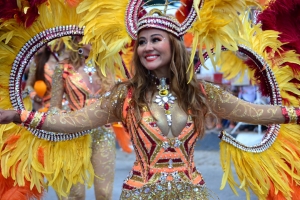 Bista fotografico y drone video di parada grandi y resultado di Carnaval