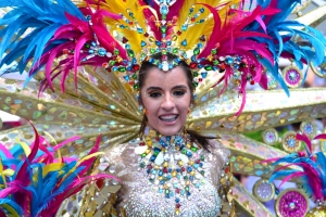 Bista fotografico y drone video di parada grandi y resultado di Carnaval