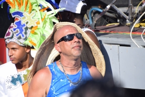 Bista fotografico y drone video di parada grandi y resultado di Carnaval