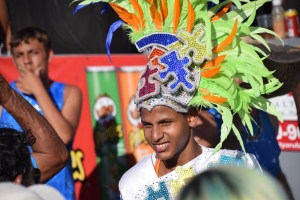 Bista fotografico y drone video di parada grandi y resultado di Carnaval