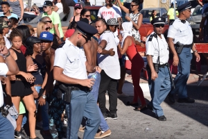 Bista fotografico y drone video di parada grandi y resultado di Carnaval