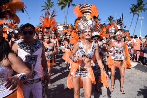 Bista fotografico y drone video di parada grandi y resultado di Carnaval