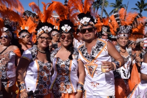 Bista fotografico y drone video di parada grandi y resultado di Carnaval