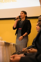 Princesa Beatrix na debate hubenil na Universidad di Aruba