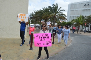 Protesta awe mainta pa ‘no klem’ mas y ‘habri caya bek’