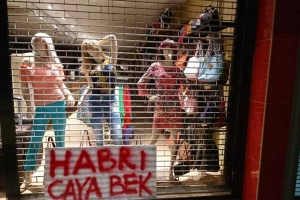 Protesten tegen wielklem en voor het openstellen van de Caya Grandi