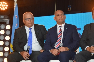 Debate politico di KVK a duna un bista unda tur partido ta para