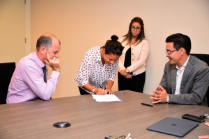 Acuerdo firma pa lanta Stichting Geestelijke Gezondheidszorg