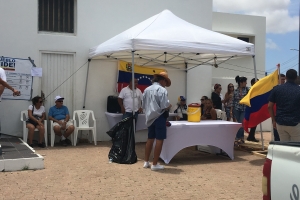 Venezolanonan na Aruba a participa na e Consulta Popular