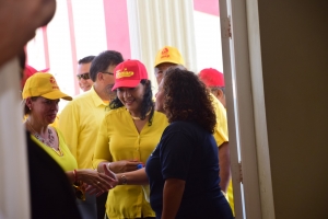 Entrega di Lista partido MEP den gran forma