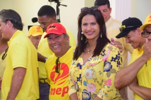 Entrega di Lista partido MEP den gran forma