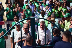 Partido AVP a entrega nan lista 3 or y mey di atardi