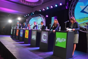 ‘Desorden planifica’ a mancha ultimo debate politico di KVK