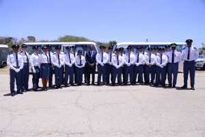 101 studiante di Polis a huramenta of ricibi diploma