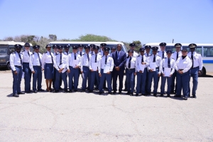 101 studiante di Polis a huramenta of ricibi diploma