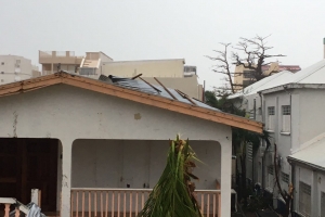 Horcan Irma causando destruccion na St Maarten