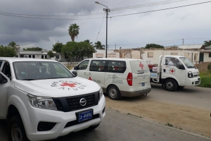 Diesdos voluntario di Cruz Cora Aruba a bay St Maarten 