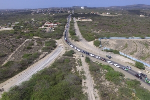 Partido AVP a tene su parada di auto rond di Aruba 