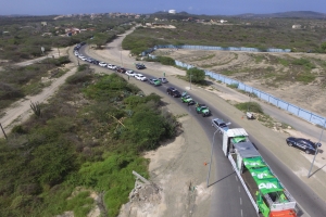 Partido AVP a tene su parada di auto rond di Aruba 