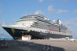 Cinco bapor crucero di bishita na Aruba awe