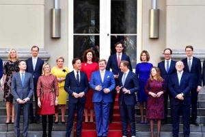 Gabinete Rutte III a huramenta dilanti Rey Willem Alexander