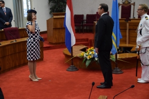 Gobernador Boekhoudt a huramenta 21 parlamentario