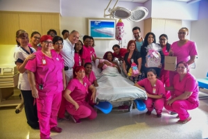 E prome baby di New Bed Tower di Hospital a nace