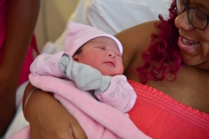 E prome baby di New Bed Tower di Hospital a nace