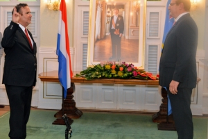 Gobernador Boekhoudt a huramenta Gabinete Wever Croes