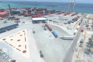 ATIA preocupa pa tardansa den bahamento di carga na waf