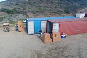 Autordad a cuminsa controla containernan di clapchi na Wela
