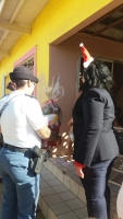 Polisnan haciendo famianan di menos recurso contento