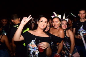 Bista fotografico di e parada di flambeu di diasabra anochi