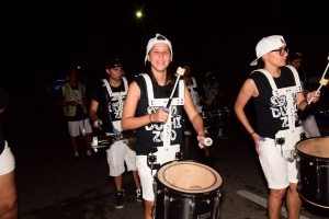Bista fotografico di e parada di flambeu di diasabra anochi