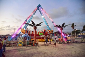 Interpark Coney Island ta contento di por ricibi grandi y chikito!