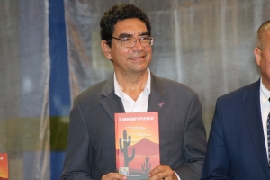 Rudy Croes a lansa su buki ‘E hombr’i pueblo' completo na papiamento