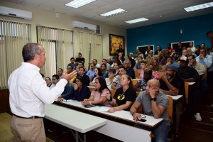 Pagamento di royalties pa artistanan ta sigui crea discusion