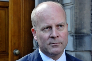 Dutch government puts ‘dispute commission’ on hold again