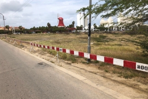 Judge orders Aruba government to continue blocking prime piece of land