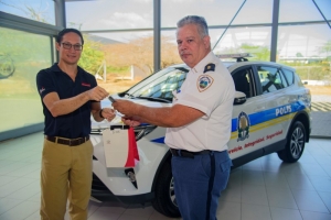 Garage Cordia a entrega 3 Toyota RAV4 Hybrid na Polis
