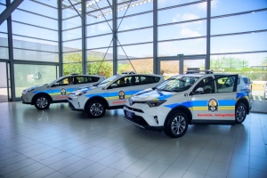 Garage Cordia a entrega 3 Toyota RAV4 Hybrid na Polis