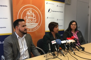 Clientenan di Banco di Caribe awor por haci pago online na DIMP