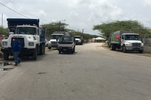 Trahadornan di Serlimar na Dump a bay den accion