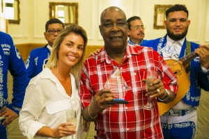 Popular Maître D di Riu Palace Aruba Watty a bay cu pension