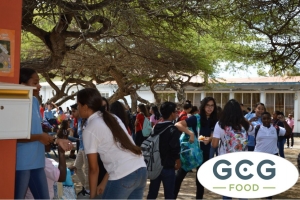 Goddard Catering Group Aruba/Calloway Corporation a tuma e cantinanan di Colegio Arubano na Playa over