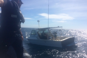 Warda Costa a asisti boto 'Fish Kraze' den problema riba laman