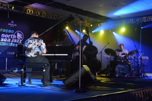 Michel Camilo, Burt Bacharach y Ceelo Green tabata grandi p'e amantenan di Jazz