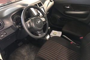 Garage Cordia su auto AGYA den Super Do It Center na Shaba