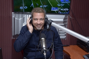 Locutor di Fox Sports Radio a transmiti su programa desde Aruba 