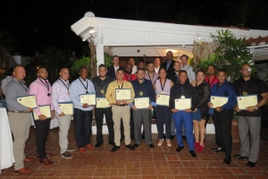 Grupo di polis di Aruba reconoci pa St Maarten pa ayudo voluntario na calamidad na 2017  